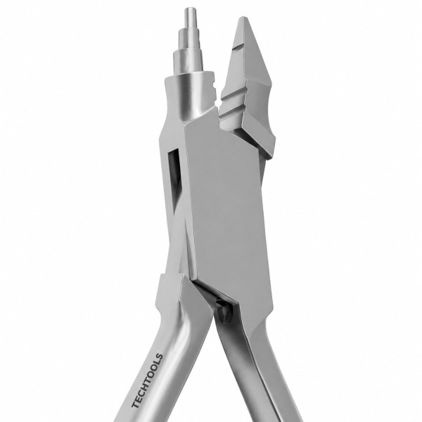 Young Plier (102-A)